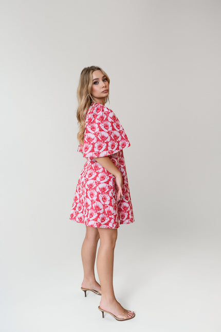 Maoconcept | Rozkloszowana mini sukienka w biało czerwone kwiaty