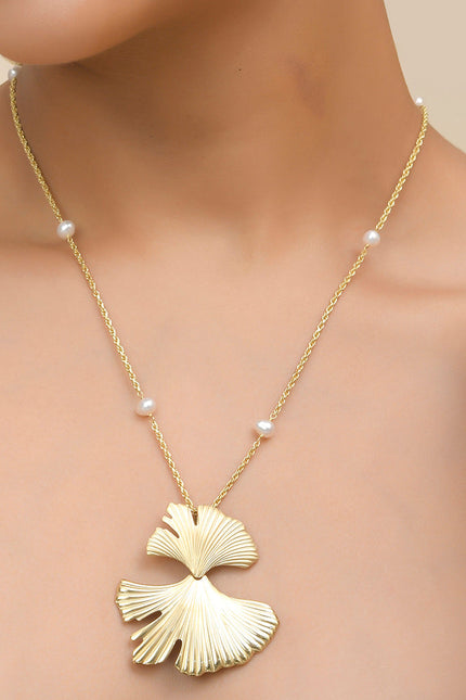 Arvino | Ginkgo Pearl Accent Necklace