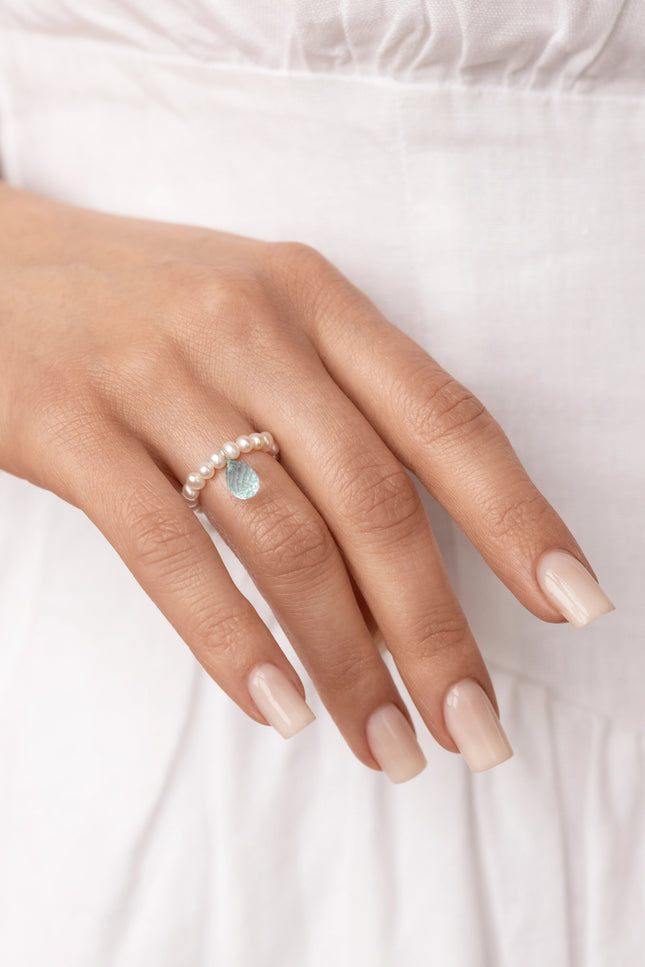 Pas de Marque | Freshwater pearl topaz ring Reine