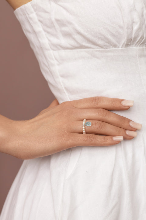 Pas de Marque | Freshwater pearl topaz ring Reine