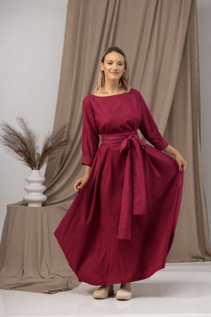 Maxi linen dress with belt