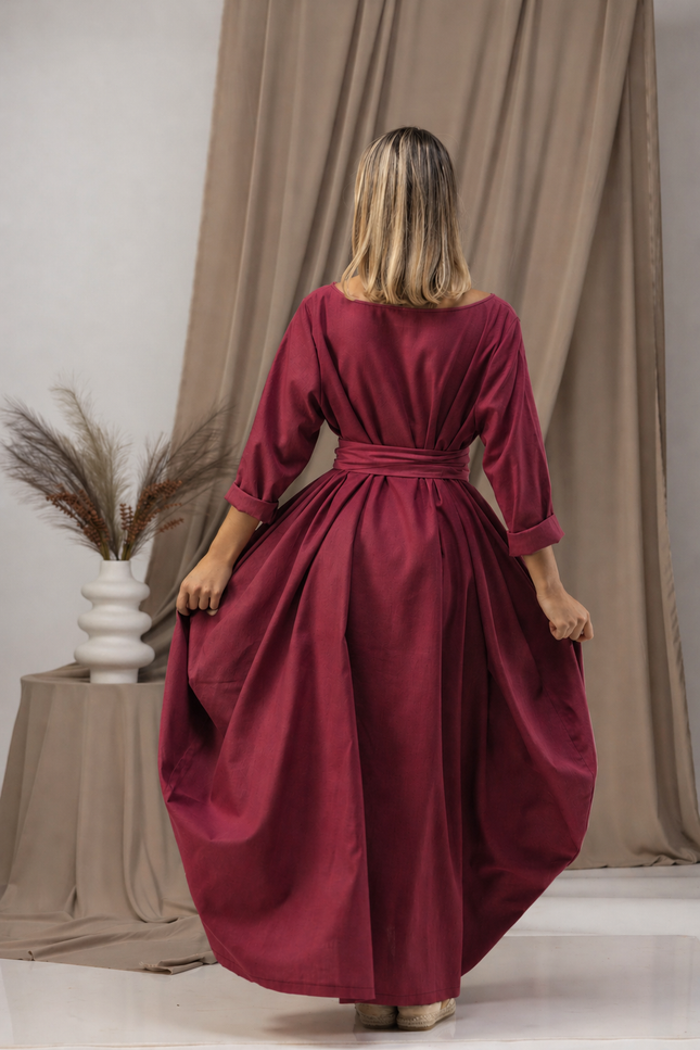 Back view of maxi linen dress