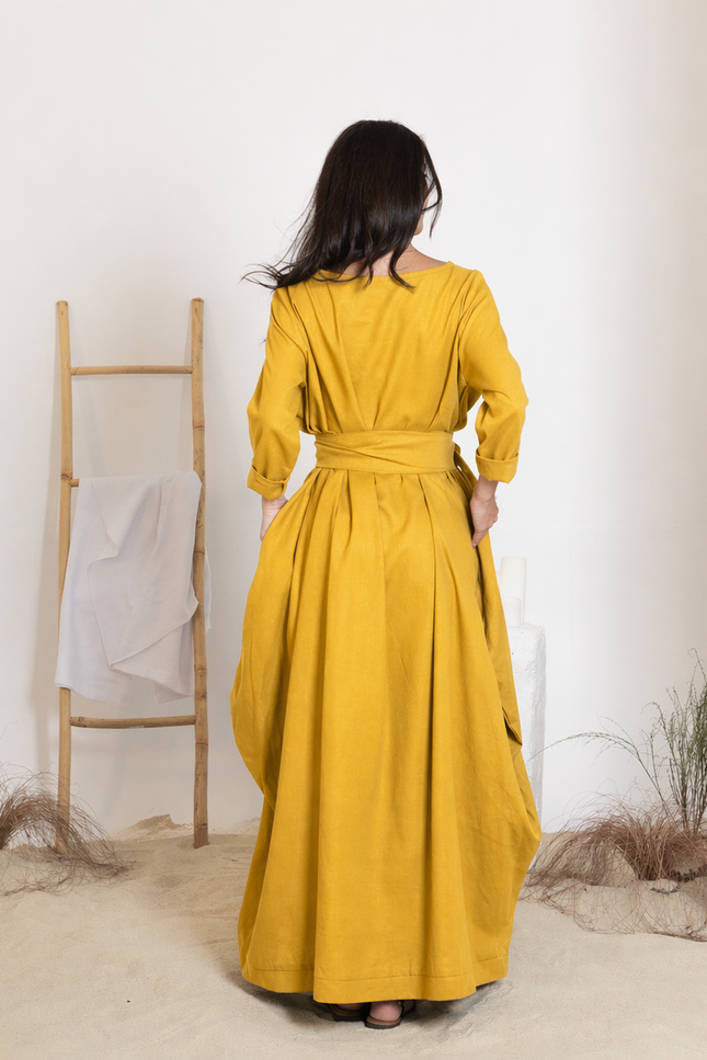 Back view of maxi linen dress