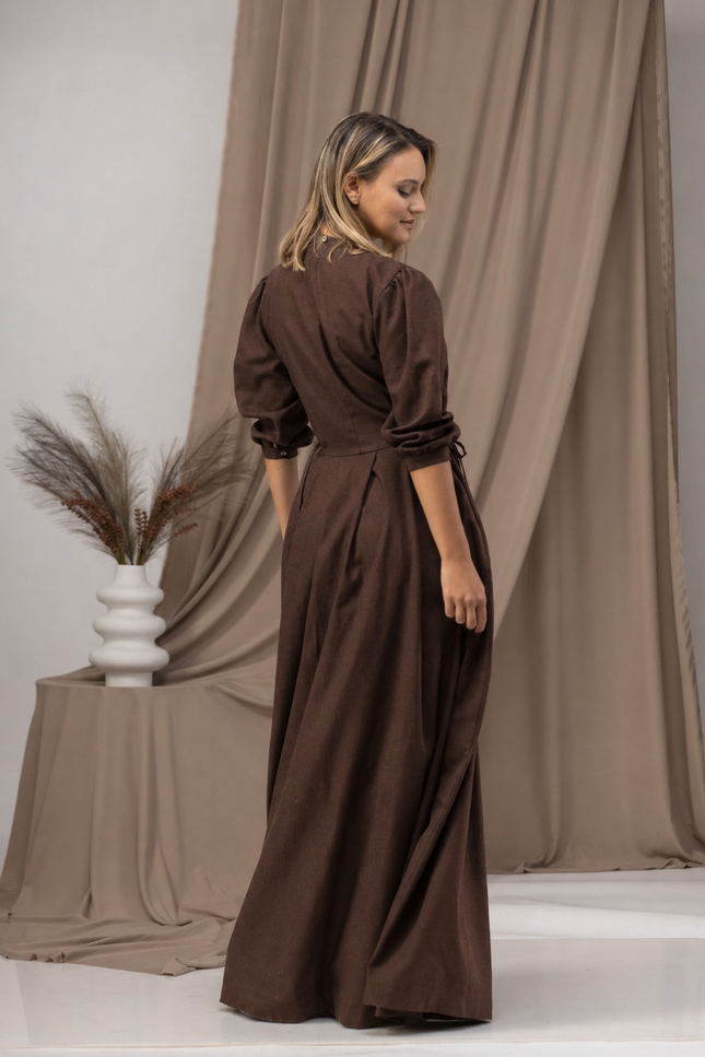 Back view of maxi linen dress