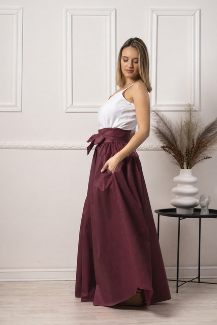 Side view of maxi cotton skirt