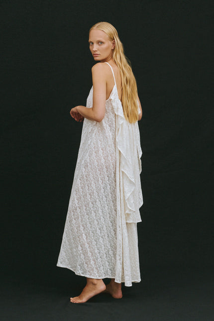 A Perfect Nomad | Lace Syros
