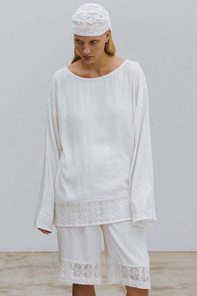 A Perfect Nomad | Top Lace