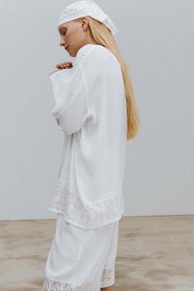 A Perfect Nomad | Top Lace