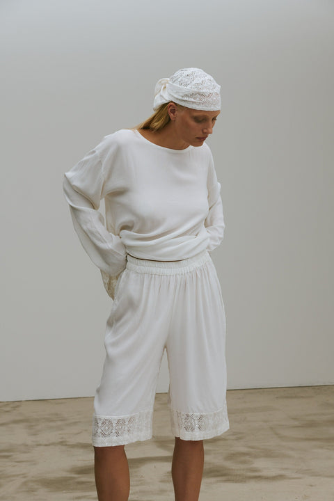 A Perfect Nomad | Shorts Lace Bermuda