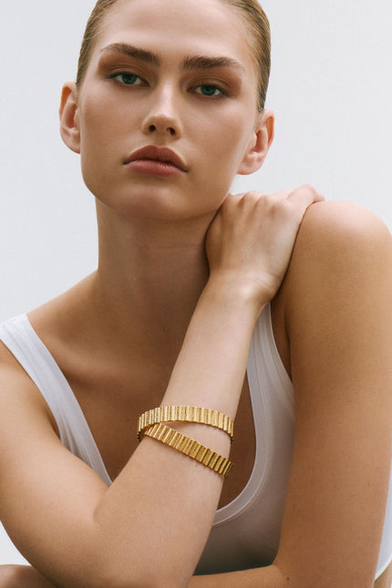 A Perfect Nomad | THE UTILITY BANGLE