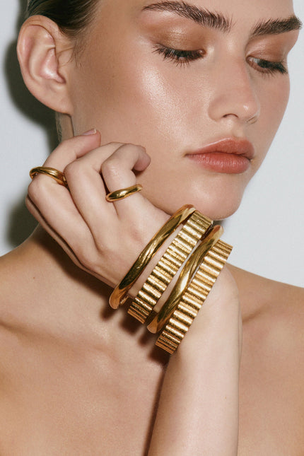 A Perfect Nomad | THE UTILITY BANGLE