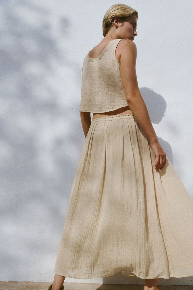A Perfect Nomad | LAMU TOP