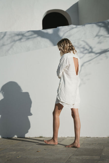 A Perfect Nomad | Evolve Linen Shirt white