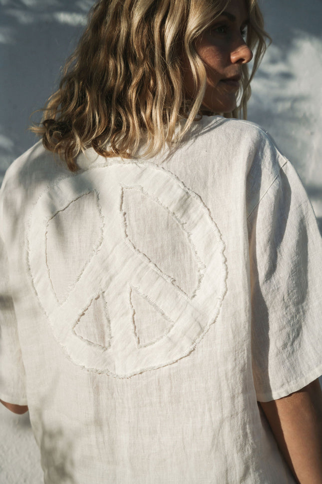 A Perfect Nomad | Peace T-shirt