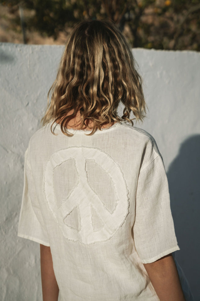 A Perfect Nomad | Peace T-shirt