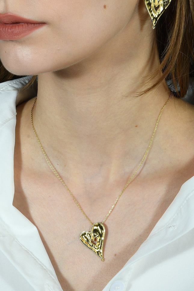 Arvino | Sculpted Heart Chain Necklace