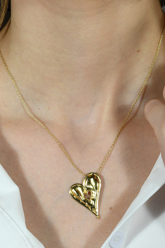 Arvino | Sculpted Heart Chain Necklace