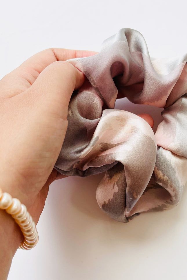 Soft Strokes Silk | A Sweet Weight Hair Band