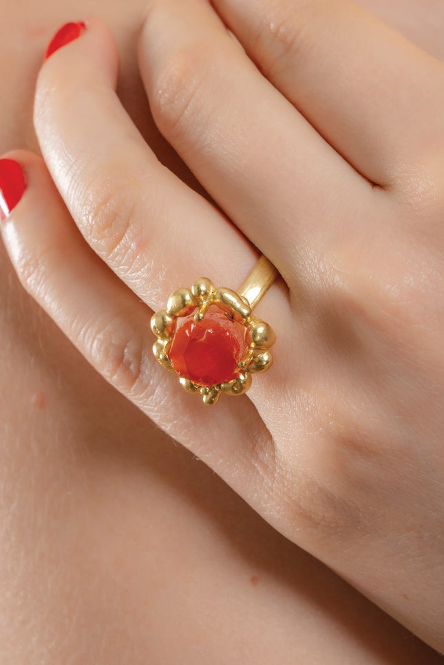 Arvino | Carnelian Mineral Claw Ring
