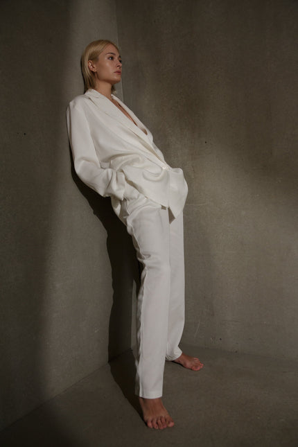 Selera | White viscose suit