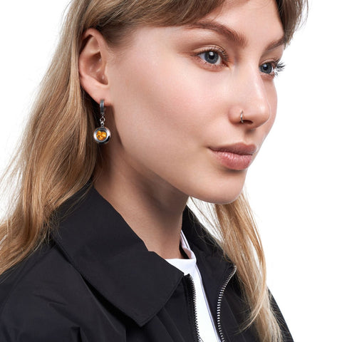 My Little Nature I Dangle Huggie Earrings With Amber Stones