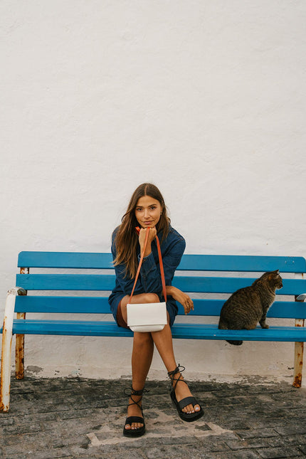 bolso piel aramara modelo fuerteventura el cotillo 3