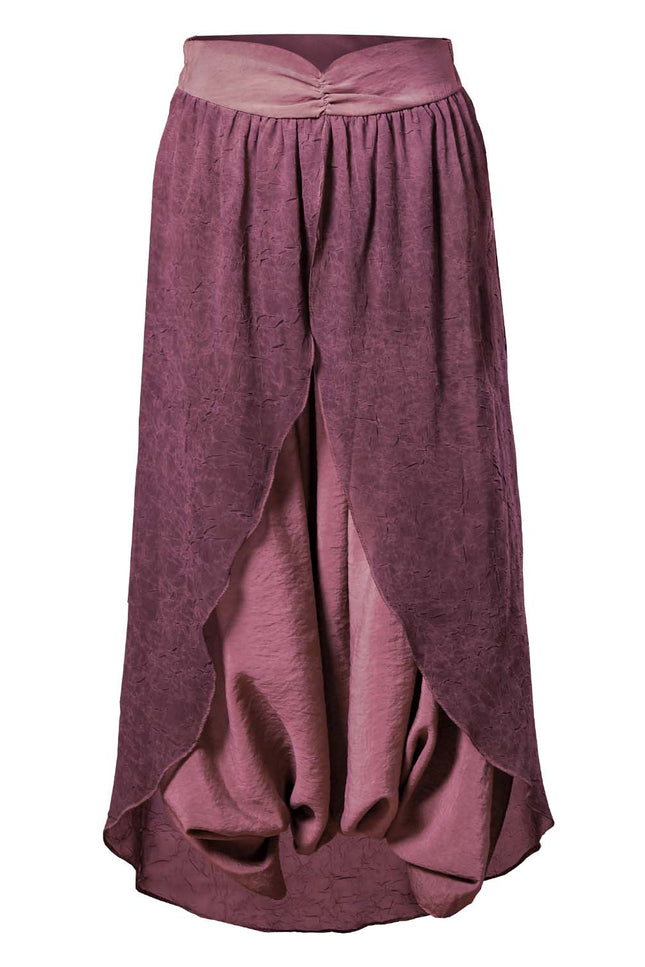 Zhenabia | Gaia Salvar in Cherry