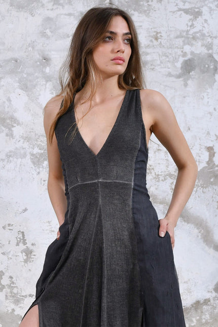 Zhenabia | ZHE Dress in Charcoal