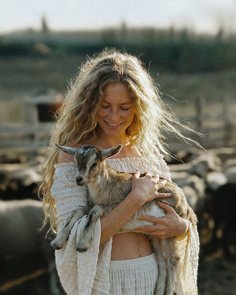 Zhenabia | Zaria Off Shoulder Blouse