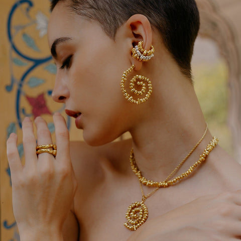 Arvino | Molten Dance of Flames Necklace