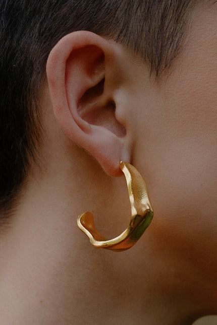 Arvino | Gilded Crimped Hoops