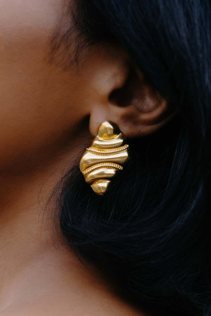 Arvino | Rhomboid Retro Shell Earrings