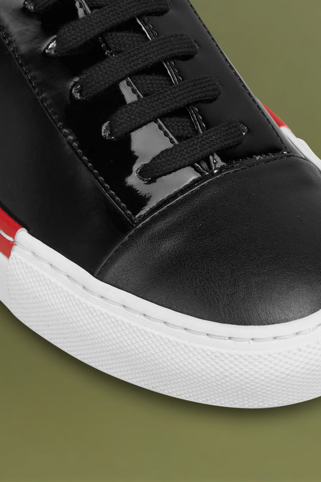 O2 Monde | Asha Sneakers black