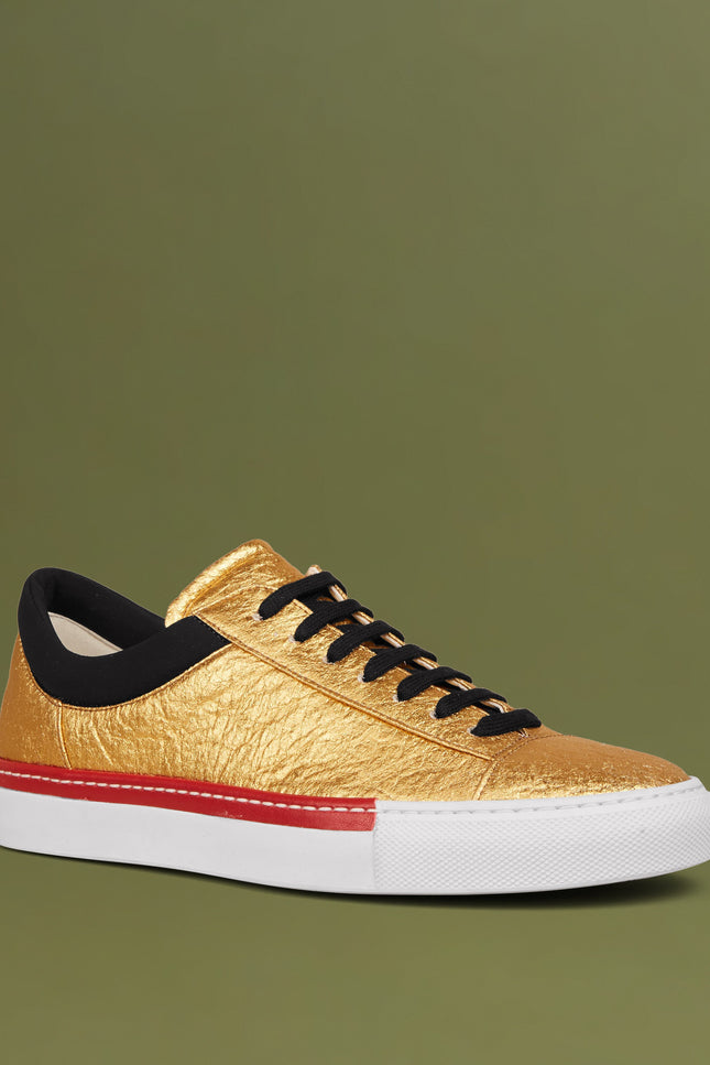 O2 Monde | Asha Sneakers gold