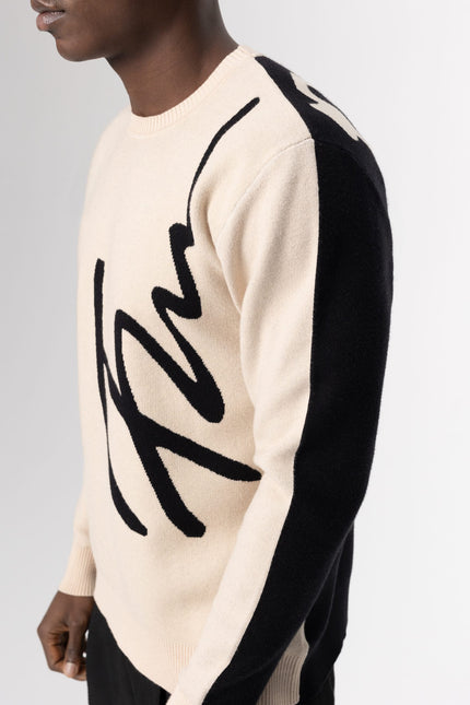 Jacquard fine knit FREISI sweater-a visually striking design featuring the contrasting jacquard Freisi logo adorning the front, shoulder line, and back