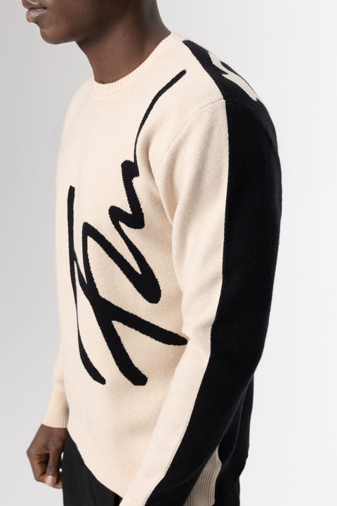 Jacquard fine knit FREISI sweater-a visually striking design featuring the contrasting jacquard Freisi logo adorning the front, shoulder line, and back