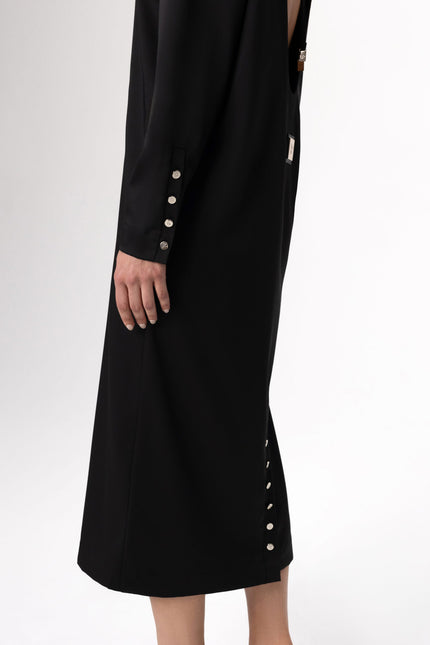 Freisi | Elegant Open-Back Midi Dress