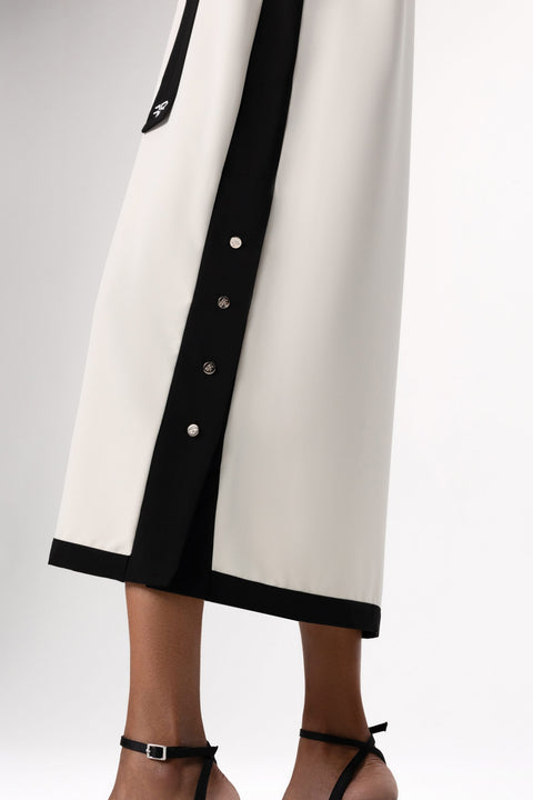 Freisi | Milk V-Neck Midi Dress