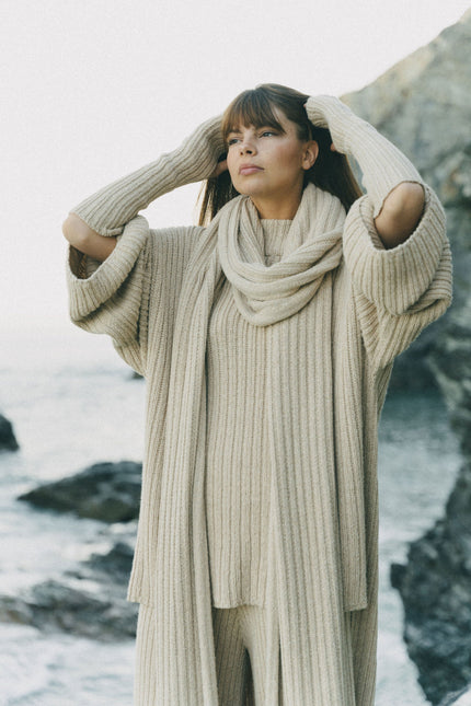 A Perfect Nomad | Native Knit Oversized Szalik