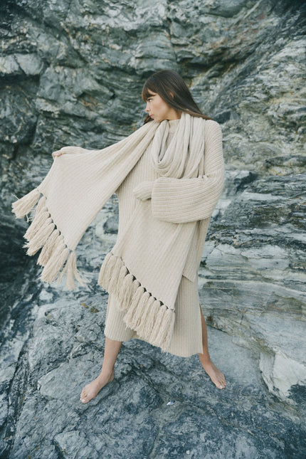 A Perfect Nomad | Native Knit Oversized Szalik