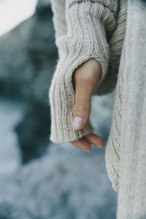 A Perfect Nomad | Native Knit Gloves