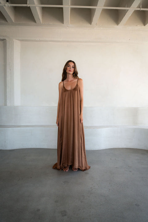 A Perfect Nomad | Jedwabny Syros