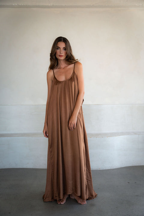 A Perfect Nomad | Jedwabny Syros