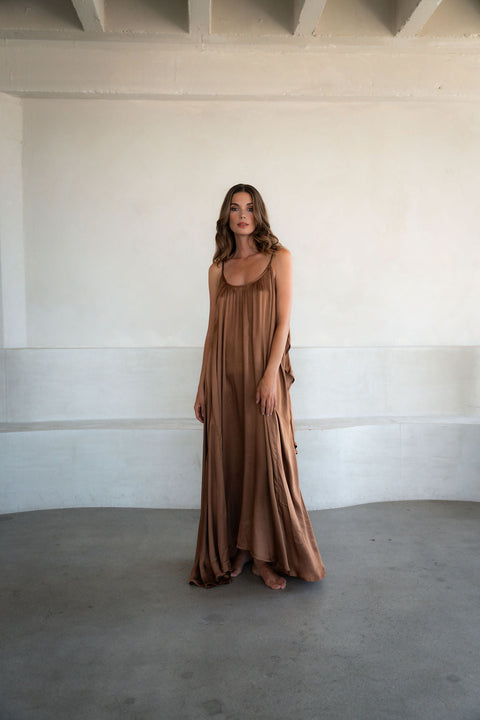 A Perfect Nomad | Jedwabny Syros