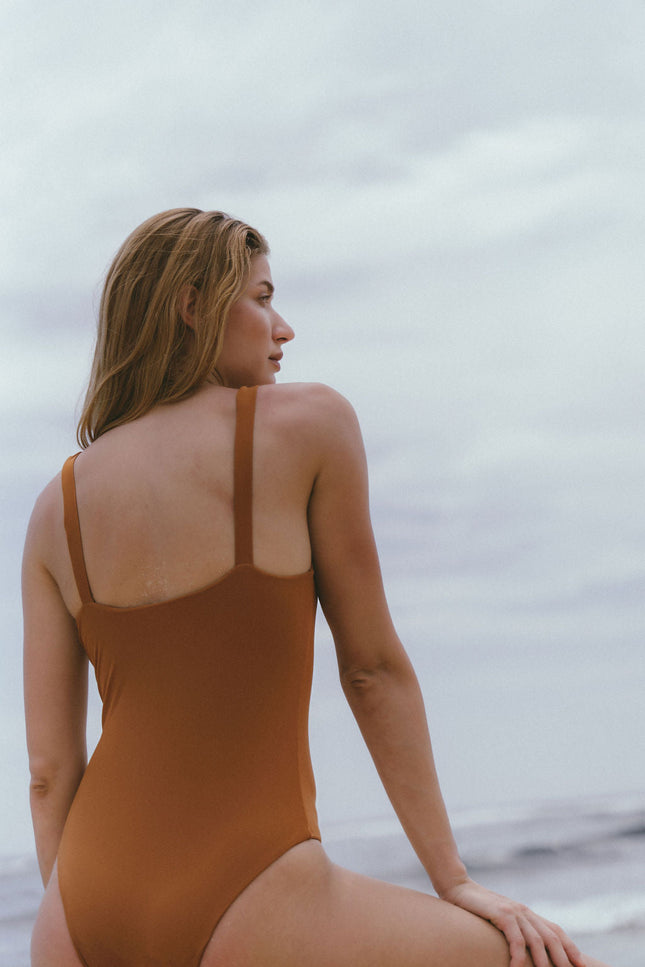 A Perfect Nomad | Calo Swimsuit, brown