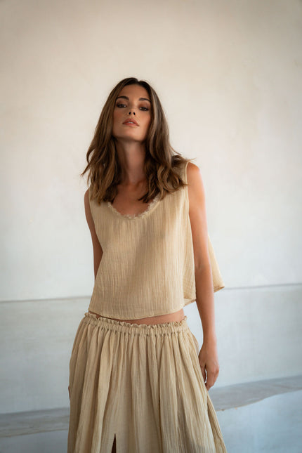 A Perfect Nomad | LAMU TOP