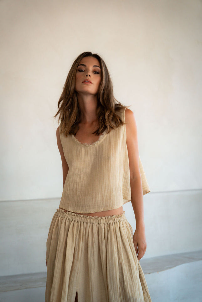 A Perfect Nomad | LAMU TOP