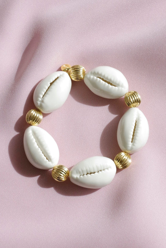 Poporcelain | Bransoletka elastyczna z muszlami Cowrie