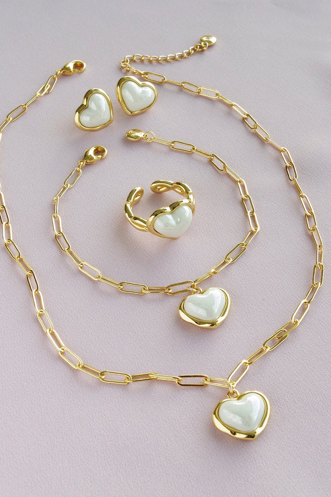Poporcelain | Pearly White Heart Charm Bracelet