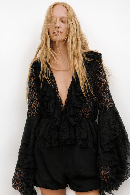 A Perfect Nomad | LACE BELLA BLOUSE BLACK
